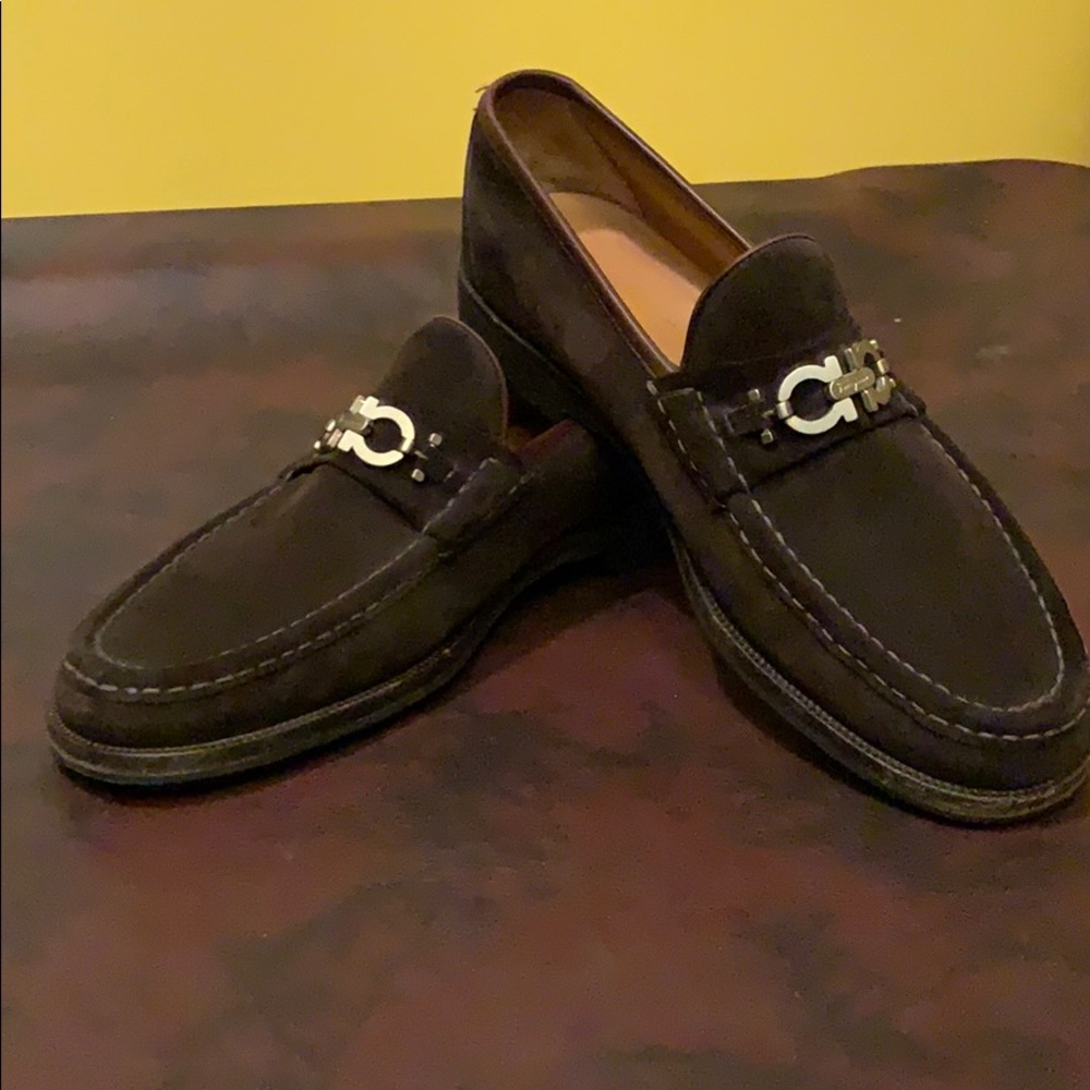 Brown suede Ferragamo loafers sz11